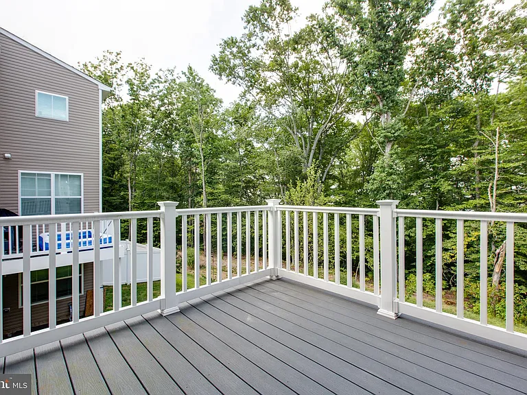 2546 Buckthorn Dr — Photo 21