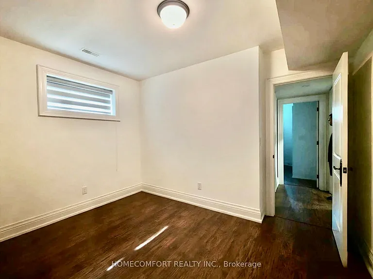 192 Kingsdale Ave #LOWER — Photo 4