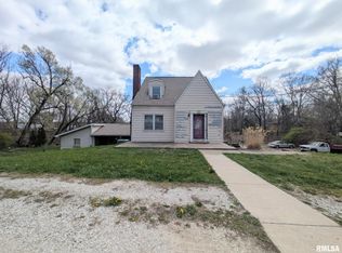 910 Pekin Ave, Creve Coeur, IL