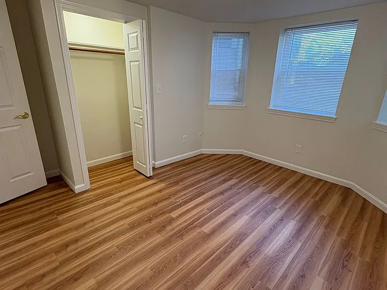 72 Cabot St — Photo 7