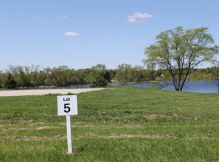 5 Lakewood Dr, Lake Geneva, WI 53147