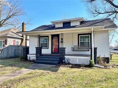 902 E 10th St, Pittsburg, KS, 66762