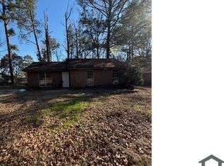 5037 Old Hayneville Rd, Montgomery, AL 36108