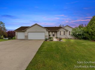 4231 Vista Dr, Hudsonville, MI 49426