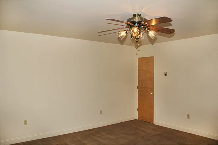 118 Delaware Ave #1 — Photo 7