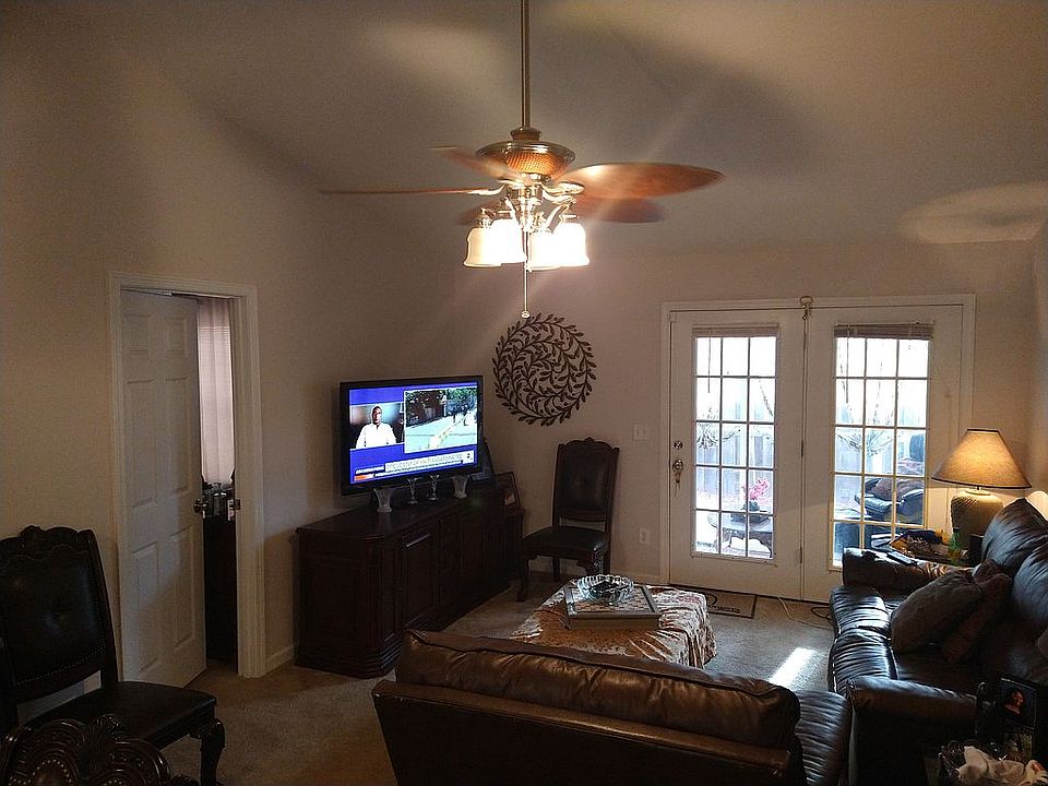 2nd image of 159 Bentley Dr