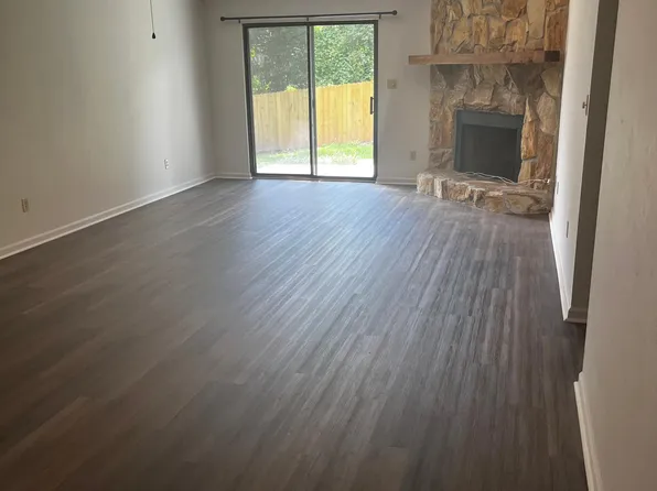 2452 Diehl Dr #52, Tallahassee, FL 32308