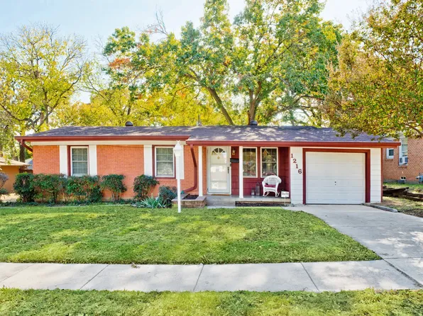 1216 Mistletoe Dr, Irving, TX 75060