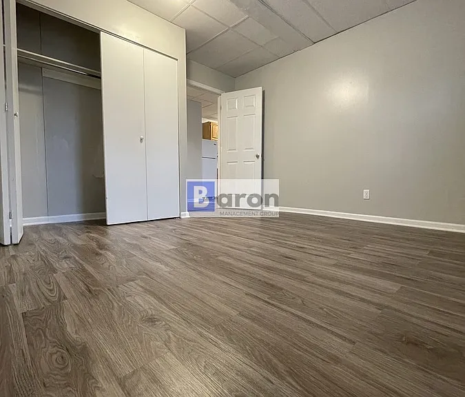 1115 S Spring St #1 — Photo 7