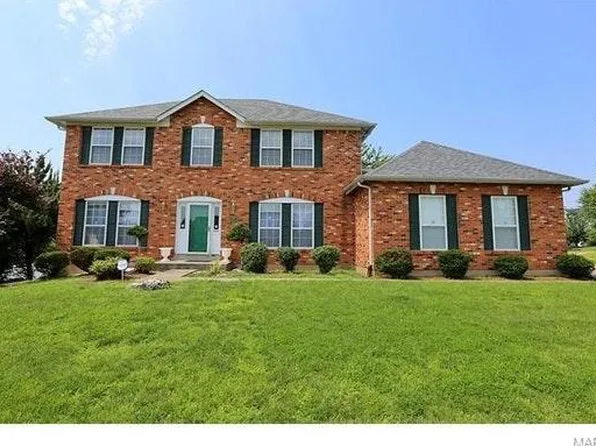 1862 Summitview Dr, Saint Charles, MO 63303