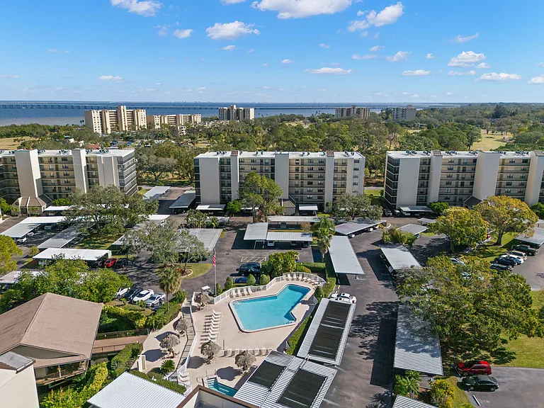 2700 Cove Cay Dr #3F — Photo 27