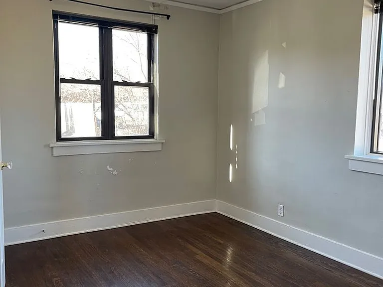 812 N 33rd St — Photo 16