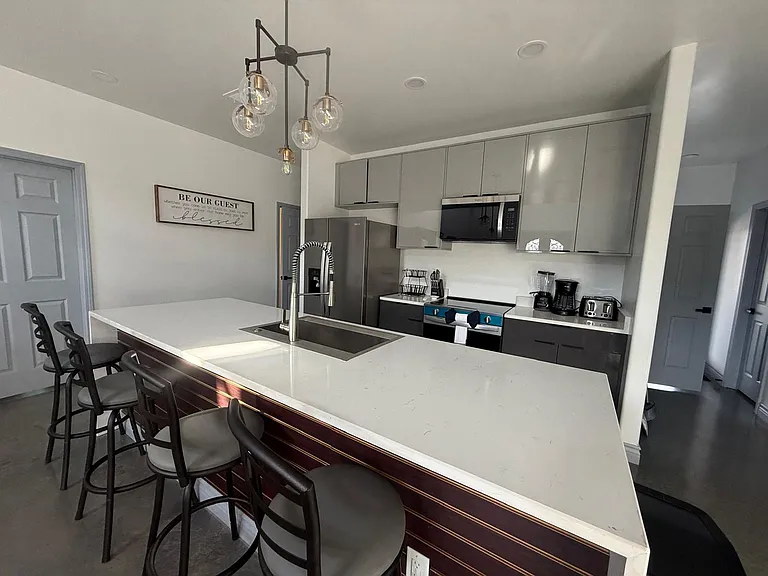 1593 Walter Stuart Loop — Photo 16