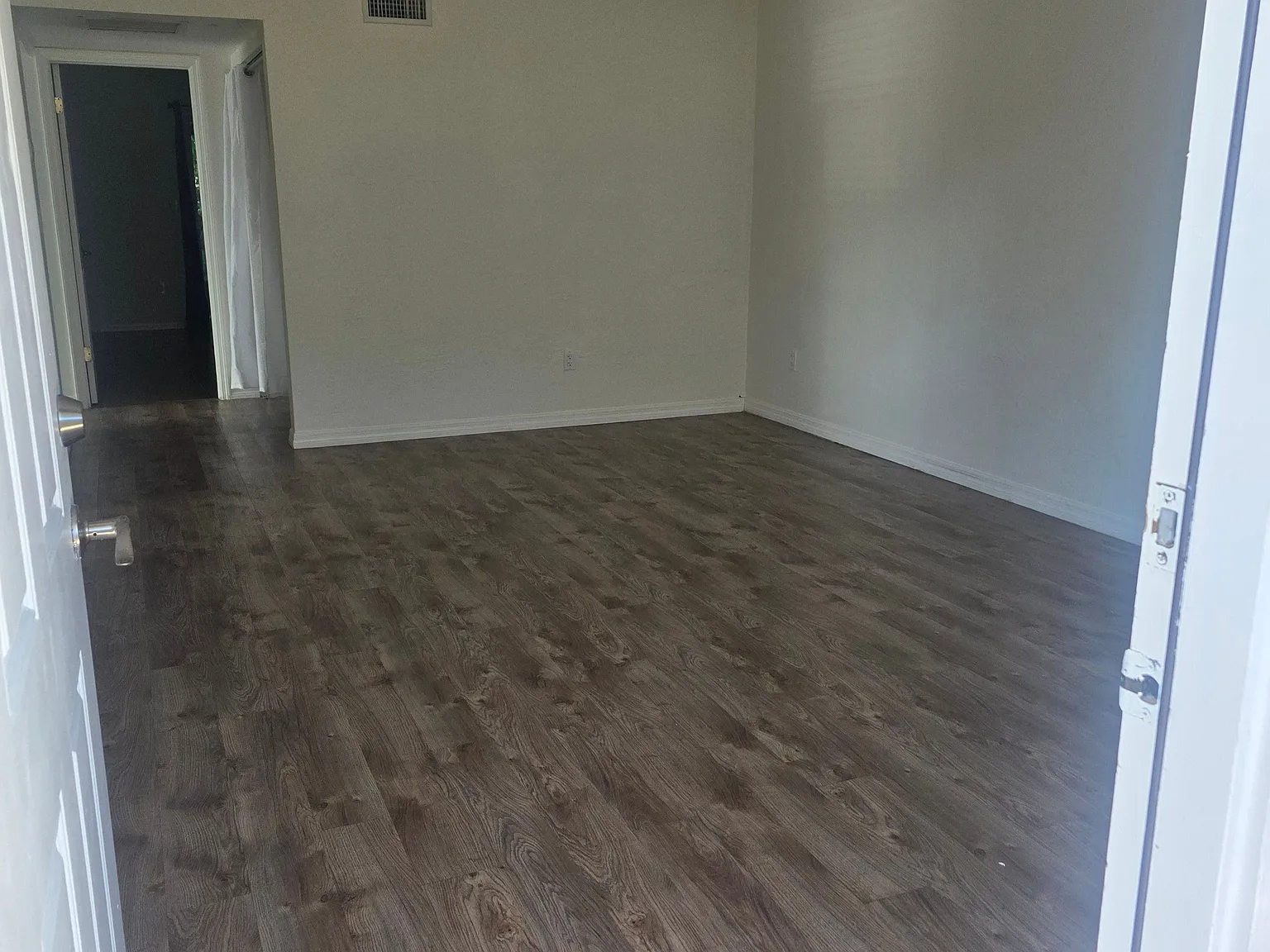 2 bed, 1.0 bath, 1060 sqft, $1,750 — Photo 1