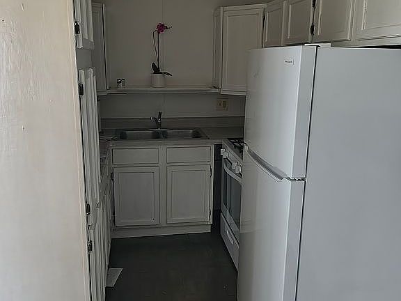 4th image of 2797 Dawnview Dr