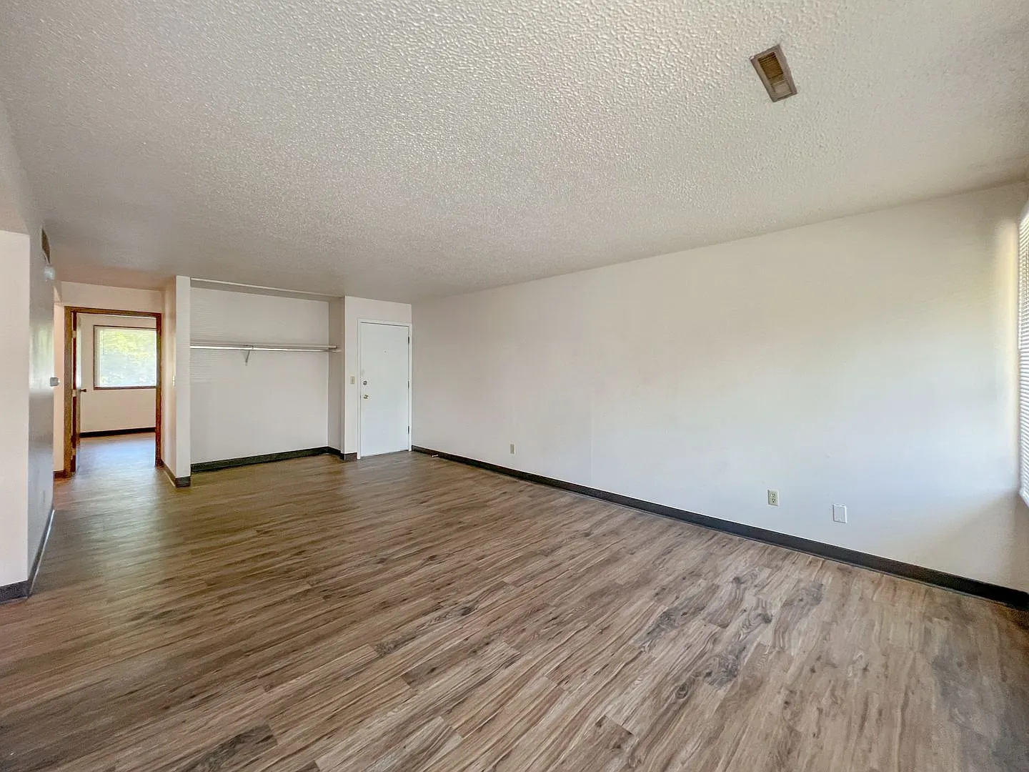 519 Welch Ave. — Photo 3