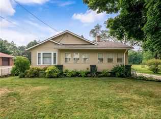 1717 Ewart Dr, Akron, OH 44306