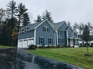 4 Hummingbird Ln, Salem, NH 03079