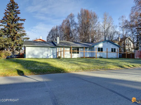 7737 Blackberry St, Anchorage, AK 99502