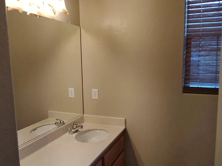 9087 Ashiwi Ave — Photo 6