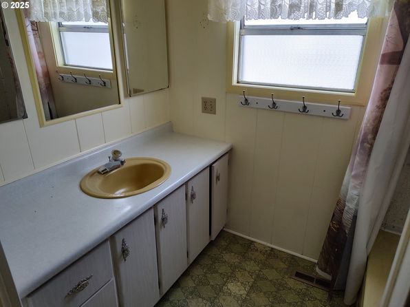 101 E 11th St, Joseph, OR 97846