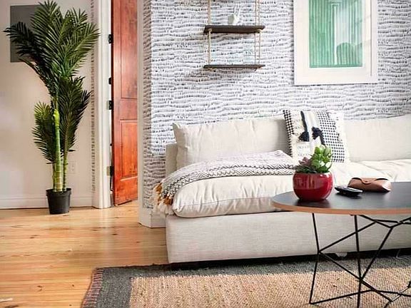 2nd image of 141 Meserole St #2R