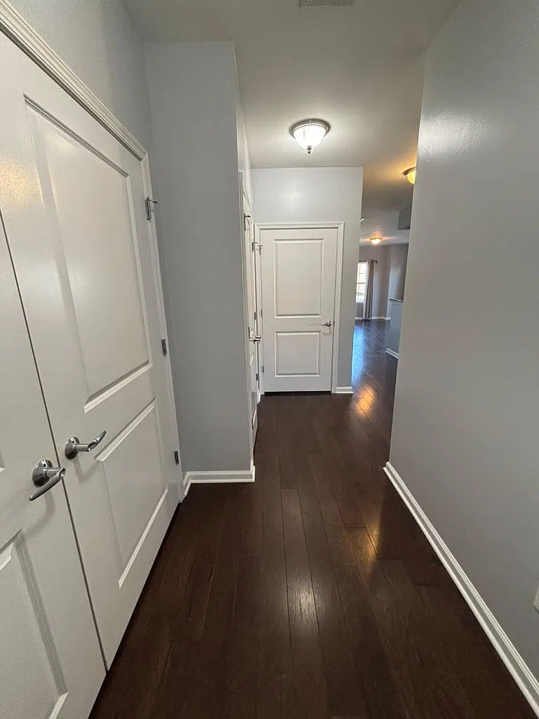 737 Strassle Way — Photo 2