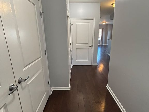 entrance foyer view1