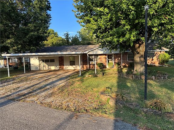 2nd image of 5094 Central Dr