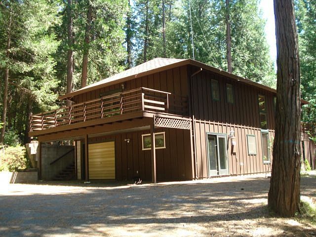 1st image of 2611 Blackbird Ln
