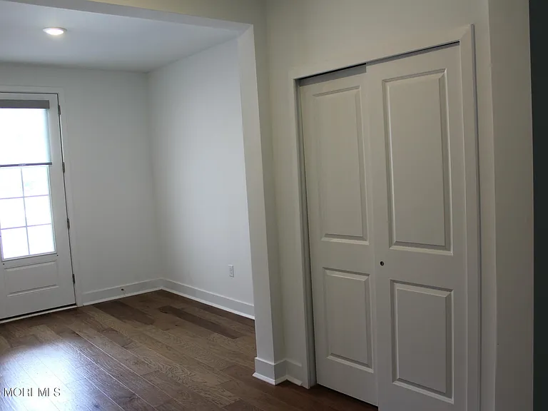 139 Woolley Ct — Photo 18