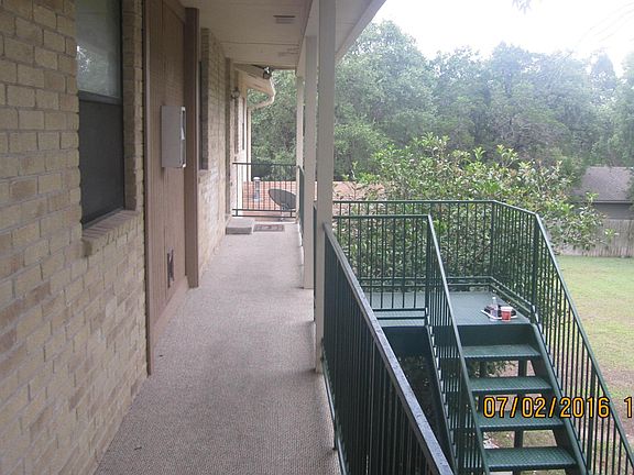 2nd image of 1445 N Walnut Ave #F