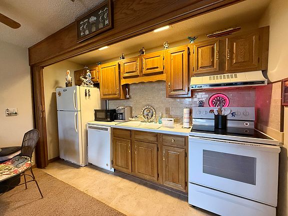 5th image of 56701 E 310th Rd #733