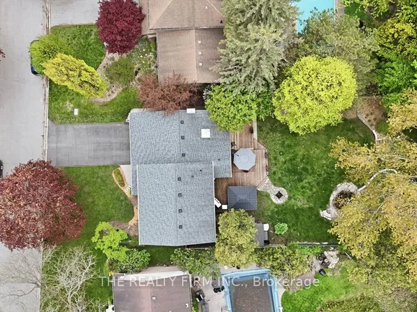 18 McTaggart Cres, London, ON N5X 2E3