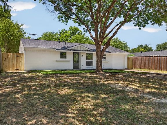 4th image of 205 NW Summercrest Blvd