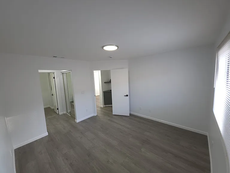 1642 Gardenia Ct #D — Photo 27