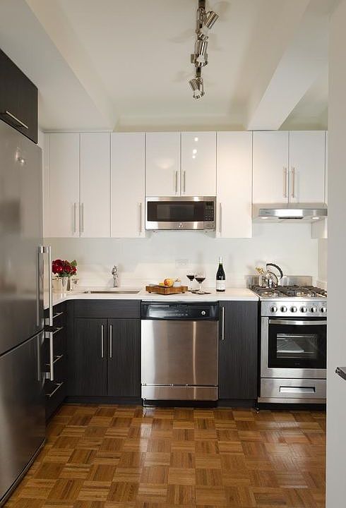 1st image of 360 W 34th St APT 12M