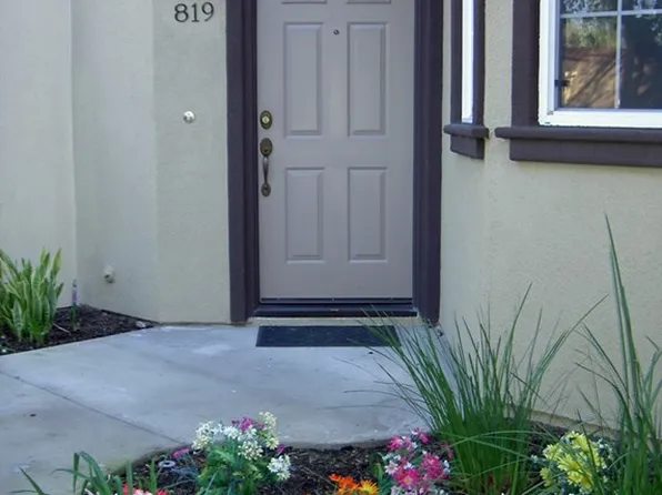 819 Yorkshire, Irvine, CA 92620