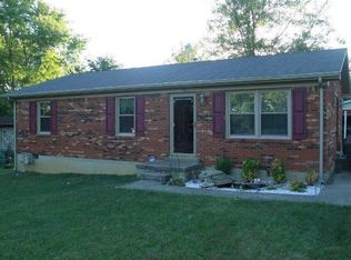122 Ravenwood Dr, Frankfort, KY 40601