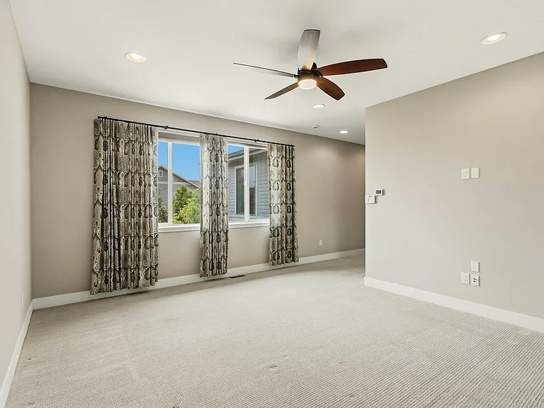 9202 E 53rd Ave — Photo 13
