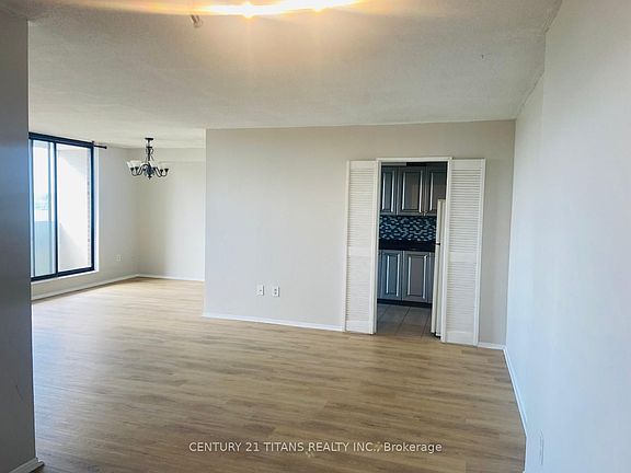 2nd image of 301 Prudential Dr #907