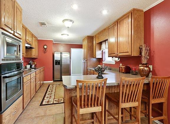 5th image of 11189 Don Bates Cir