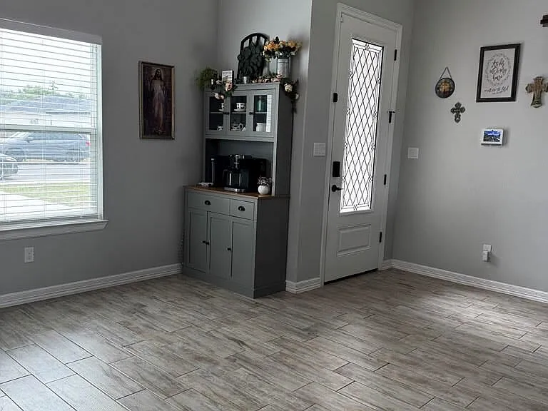 494 Marcelo St — Photo 2