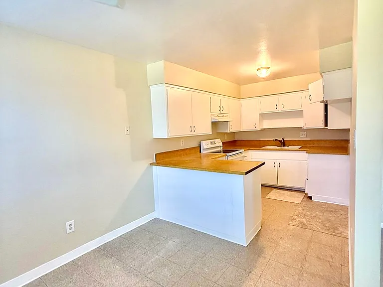 13981 Courage St #B — Photo 2