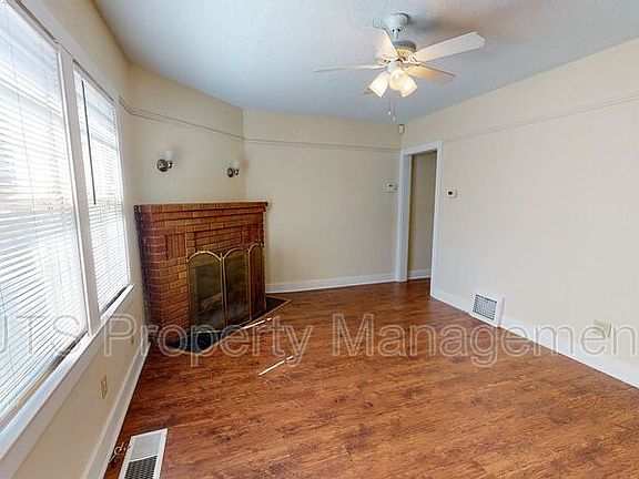3rd image of 2601 T St #1926-1929