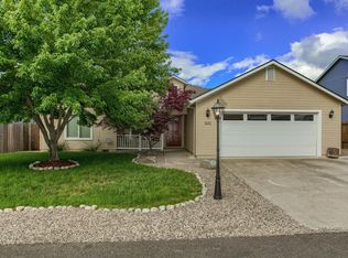 1061 Hope Dr, Central Pt, OR