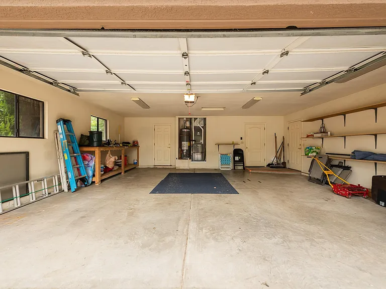 55 Quartz Dr — Photo 10