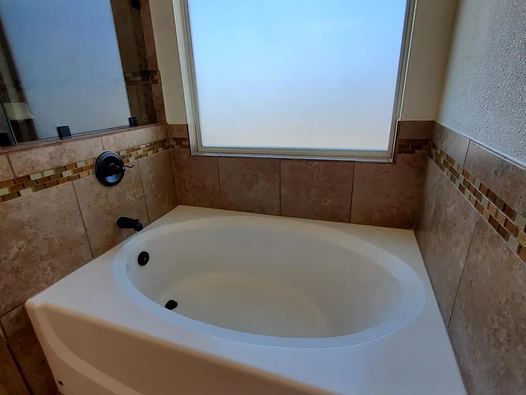 14604 Christian Castle Ave — Photo 15