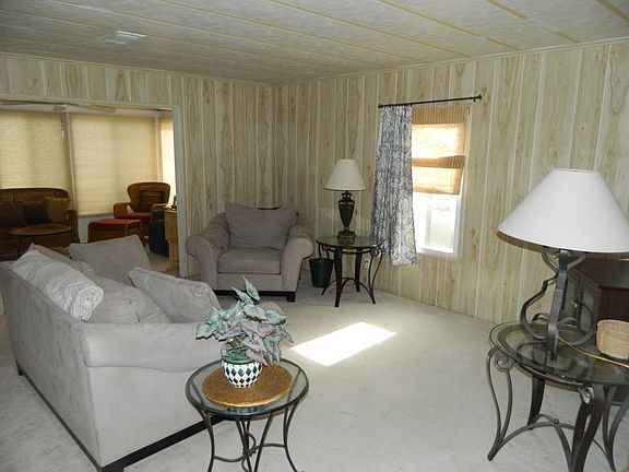 2nd image of 2425 Harden Blvd Lot 27