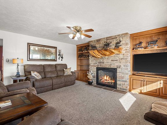 4th image of 1110 S Allen Rd